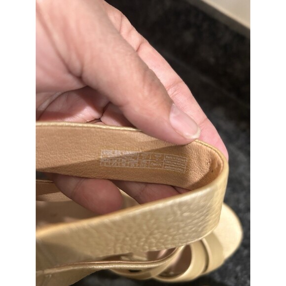 Ugg Raquel Gold Platform Wedge Sandals Criss Cross Women’s Size 9 US Party Fairy - Picture 7 of 7